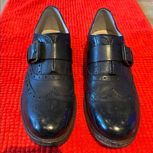 Clarks Shoes - Clark’s Black Leather wingtips Loafers